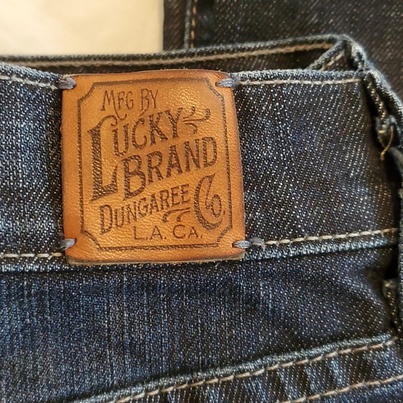 Lucky brand dark wash boot cut jeans 26" (size 2) - Picture 2 of 4